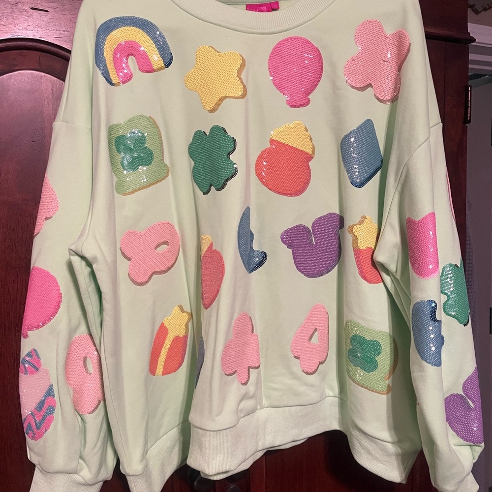 QOS Lucky Charms size large